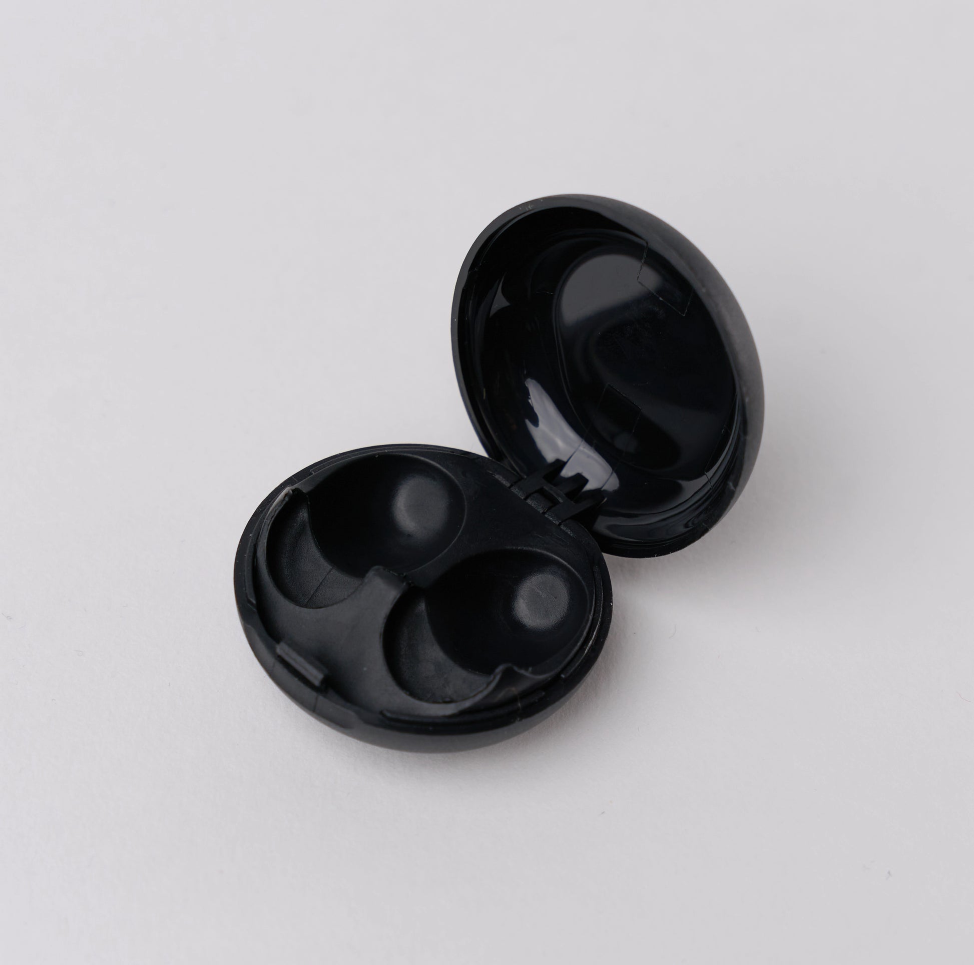 ear-circles-sort-aeske-til-ear-circles-sunderesoevn.dk